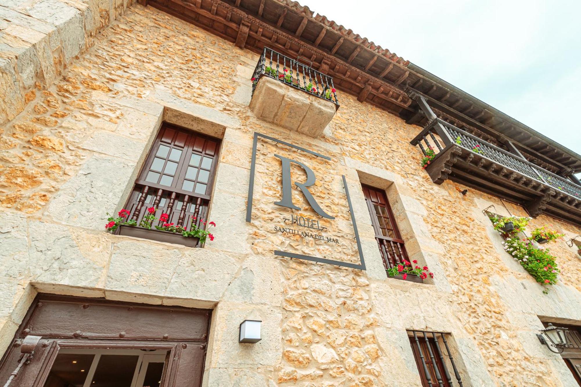 Hotel R Santillana Santillana del Mar Esterno foto